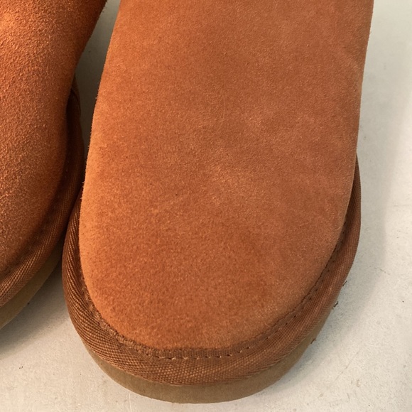 UGG Australia Bailey suede boots - Picture 8 of 16